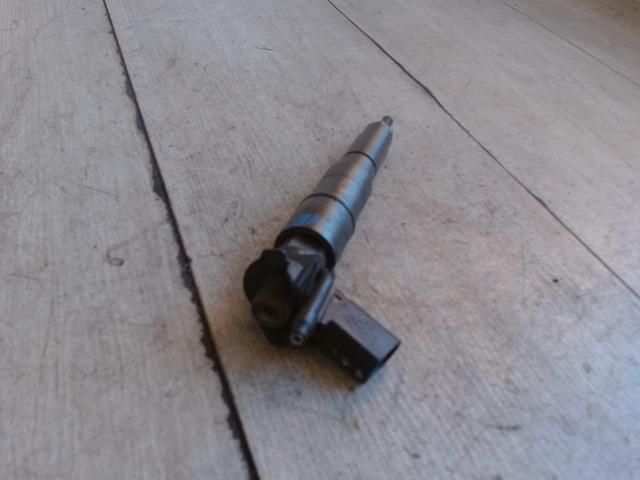 bontott BMW 5 E60 Porlasztó (1 db)