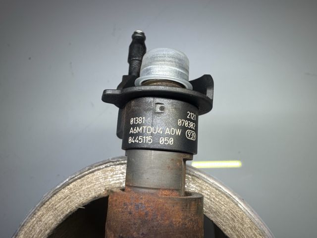 bontott BMW 5 E60 Porlasztó (1 db)