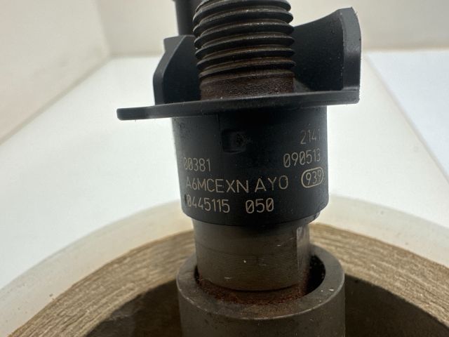 bontott BMW 5 E60 Porlasztó (1 db)