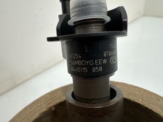 bontott BMW 5 E60 Porlasztó (1 db)