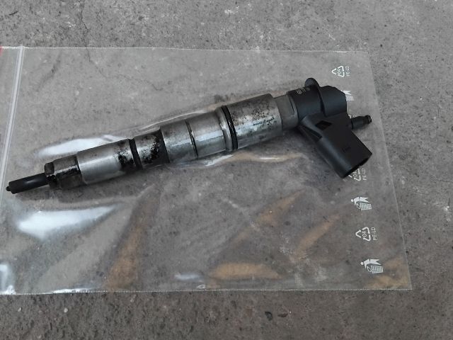 bontott BMW 5 E60 Porlasztó (1 db)