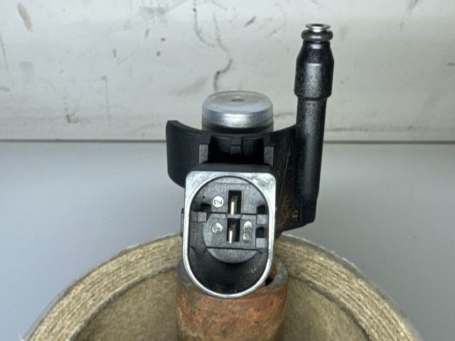 bontott BMW 5 E60 Porlasztó (1 db)