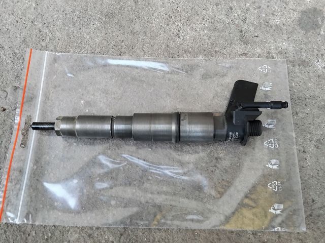 bontott BMW 5 E60 Porlasztó (1 db)