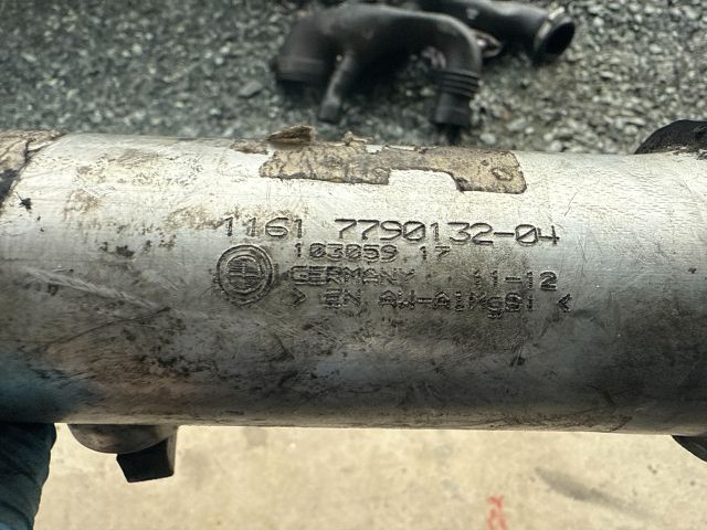 bontott BMW 5 E60 Turbócső