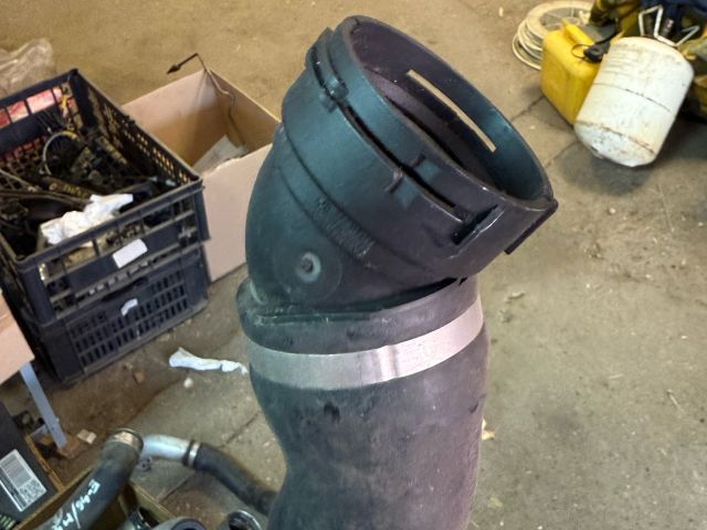 bontott BMW 5 E60 Turbócső