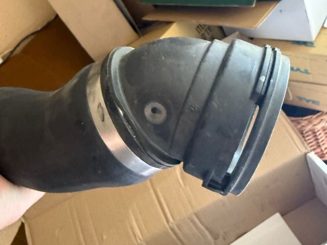 bontott BMW 5 E60 Turbócső