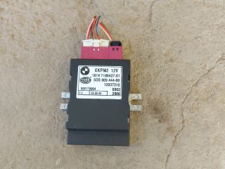 bontott BMW 5 E60 Üzemanyag Szivattyú Relé