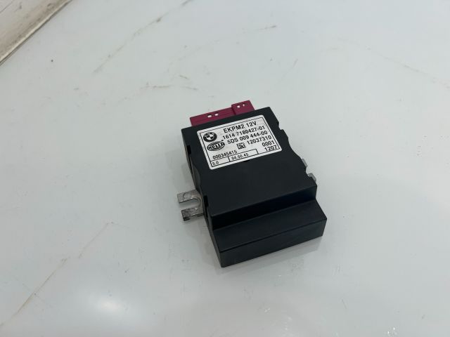 bontott BMW 5 E60 Üzemanyag Szivattyú Relé