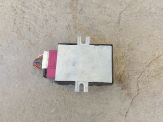 bontott BMW 5 E60 Üzemanyag Szivattyú Relé