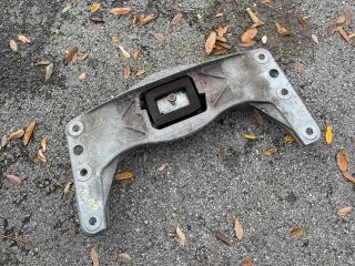 bontott BMW 5 E60 Váltó Tartó Bak (Pozíciófüggetlen)