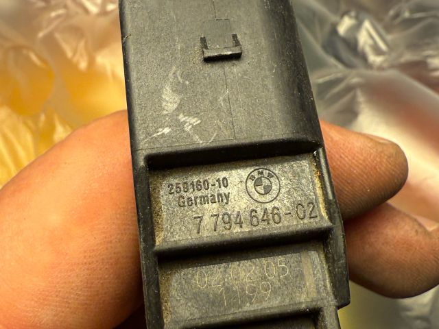 bontott BMW 5 E60 Vezérműtengely Fordulatszám Jeladó