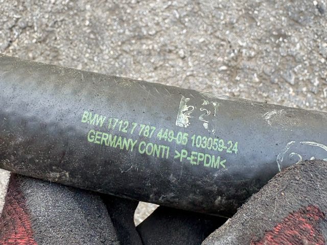 bontott BMW 5 E60 Vízcső