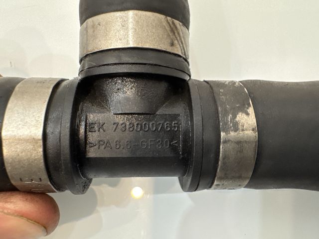 bontott BMW 5 E60 Vízcső