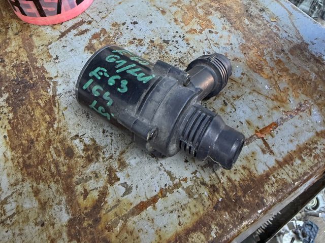 bontott BMW 5 E60 Vízpumpa