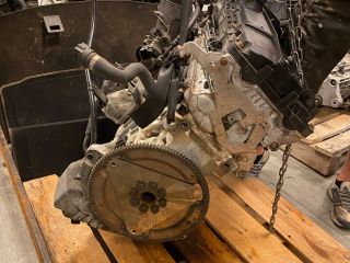 bontott BMW 5 E60 Motor (Fűzött blokk hengerfejjel)