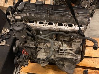 bontott BMW 5 E60 Motor (Fűzött blokk hengerfejjel)