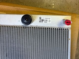 bontott BMW 5 E60 Vízhűtő Radiátor (Klímás)