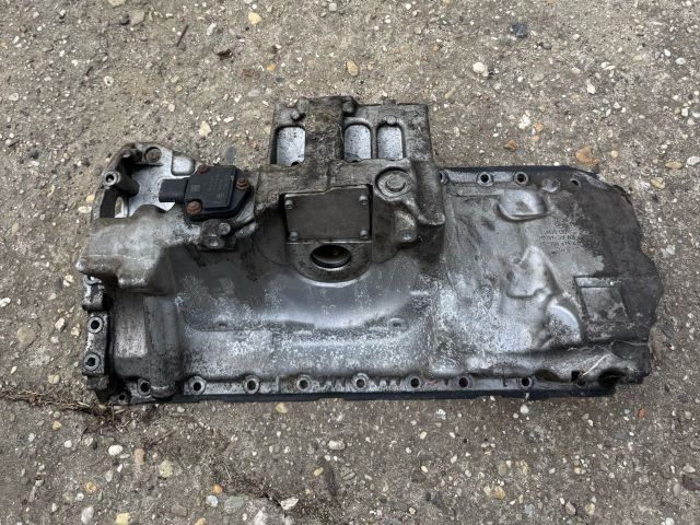 bontott BMW 5 E60 Olajteknő