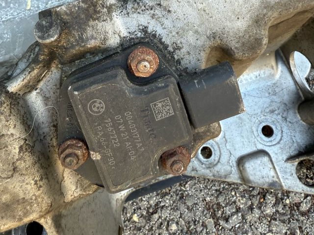 bontott BMW 5 E60 Olajteknő