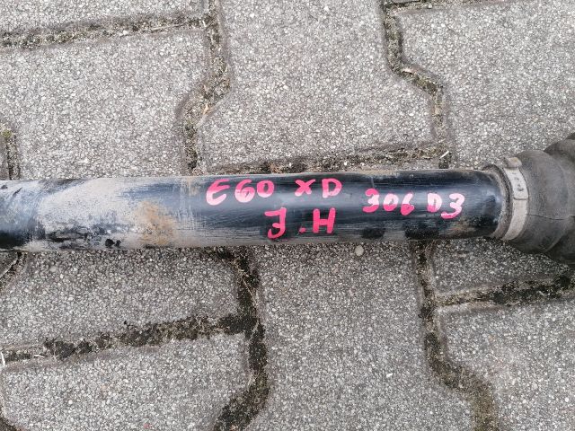 bontott BMW 5 E60 Jobb hátsó Féltengely