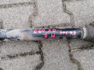 bontott BMW 5 E60 Jobb hátsó Féltengely