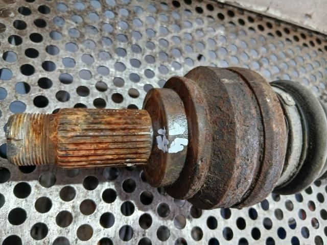 bontott BMW 5 E60 Jobb hátsó Féltengely