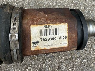 bontott BMW 5 E60 Jobb Féltengely