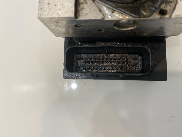 bontott BMW 5 E60 ABS Kocka