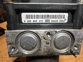 bontott BMW 5 E60 ABS Kocka