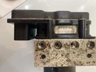 bontott BMW 5 E60 ABS Kocka