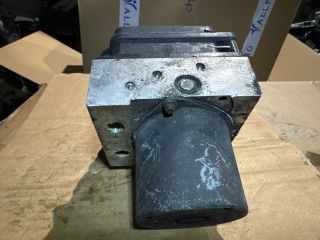 bontott BMW 5 E60 ABS Kocka