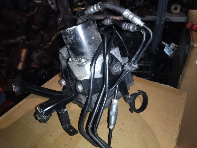 bontott BMW 5 E60 ABS Kocka