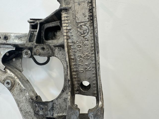 bontott BMW 5 E60 Első Bölcső