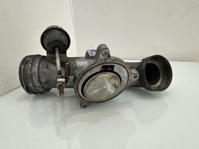 bontott BMW 5 E60 Turbó Vákum Szelep