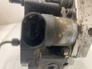 bontott BMW 5 E60 Üzemanyag Szivattyú