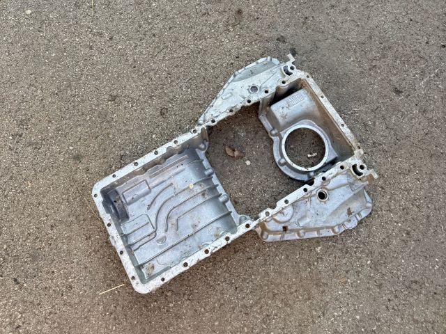 bontott BMW 5 E60 Olajteknő