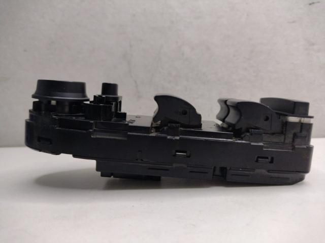 bontott BMW 5 E60 Ablakemelő Kapcsoló Négyes / Kettes