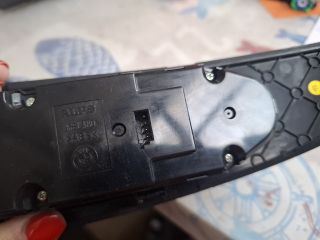 bontott BMW 5 E60 Ablakemelő Kapcsoló Négyes / Kettes