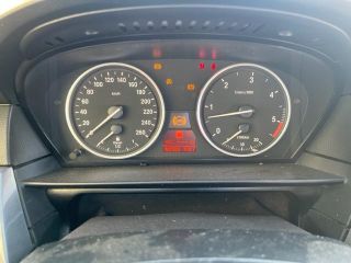 bontott BMW 5 E60 Akkumulátor Saru