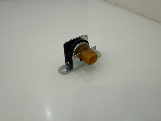 bontott BMW 5 E60 Aktív Kormány Elektronika