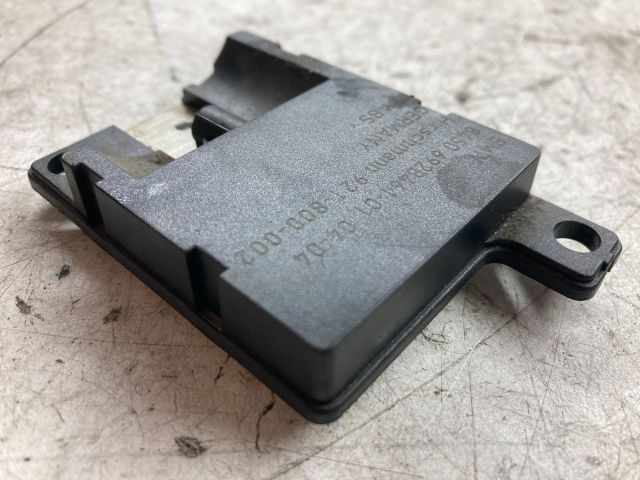 bontott BMW 5 E60 Antenna Erősítő