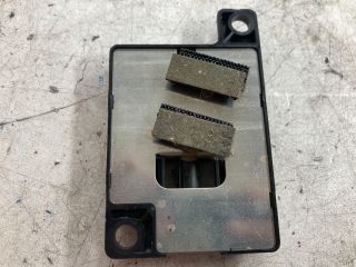 bontott BMW 5 E60 Antenna Erősítő