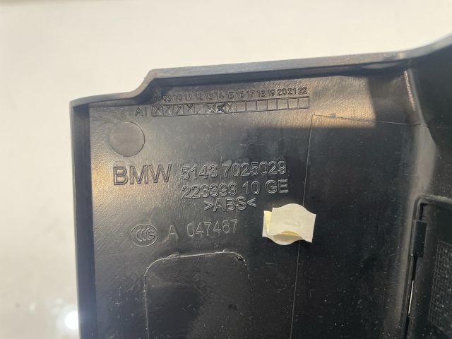 bontott BMW 5 E60 Bal Alsó Műszerfal Burkolat