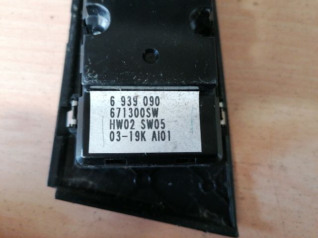 bontott BMW 5 E60 Bal első Ablakemelő Kapcsoló