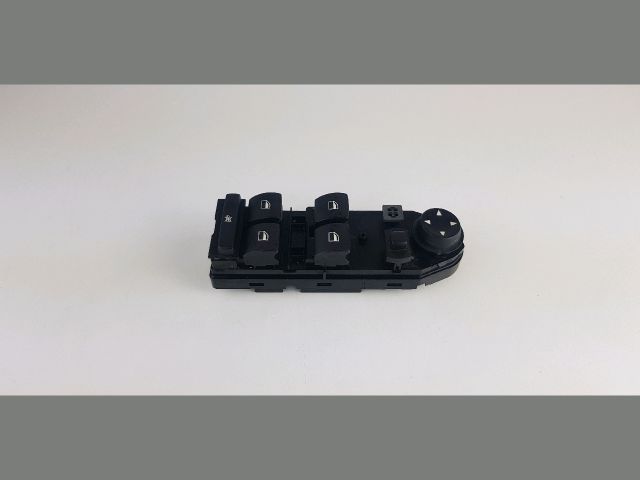 bontott BMW 5 E60 Bal első Ablakemelő Kapcsoló