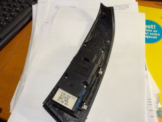 bontott BMW 5 E60 Bal első Ablakemelő Kapcsoló