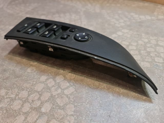 bontott BMW 5 E60 Bal első Ablakemelő Kapcsoló