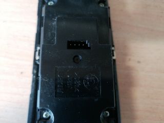 bontott BMW 5 E60 Bal első Ablakemelő Kapcsoló