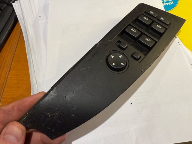 bontott BMW 5 E60 Bal első Ablakemelő Kapcsoló