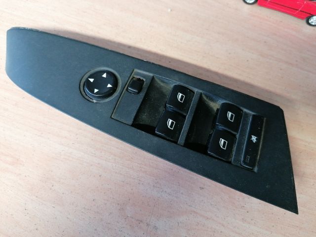 bontott BMW 5 E60 Bal első Ablakemelő Kapcsoló